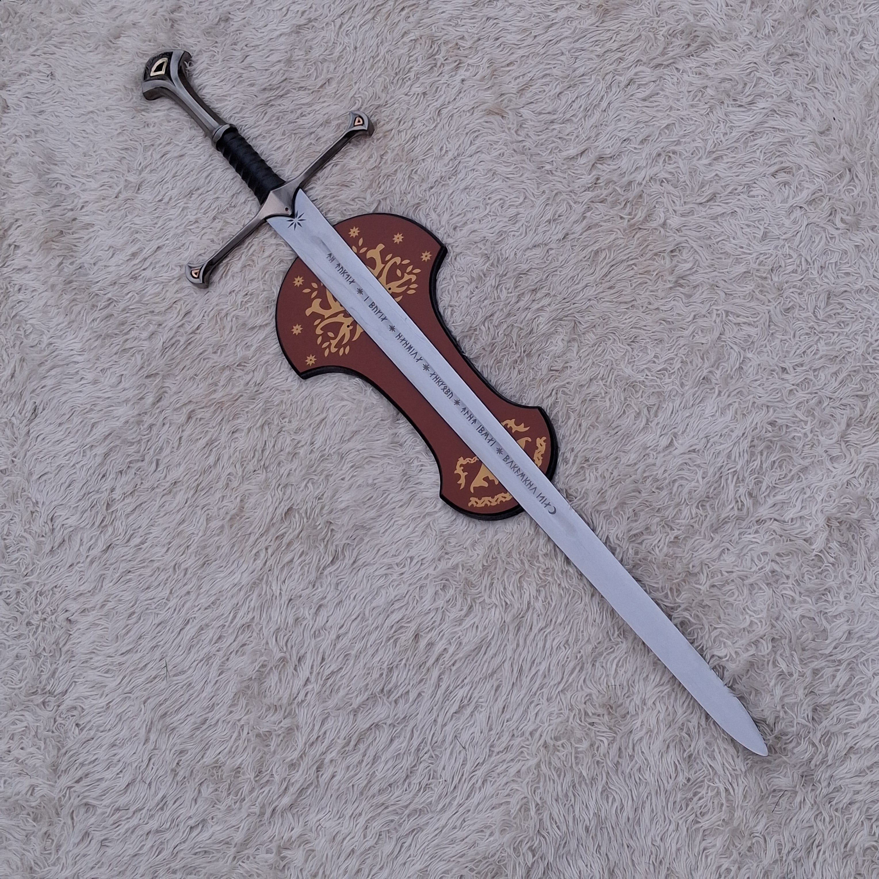 Anduril Sword Replica – Handmade Fantasy King Sword with Display Plaque | Full Size Collectible