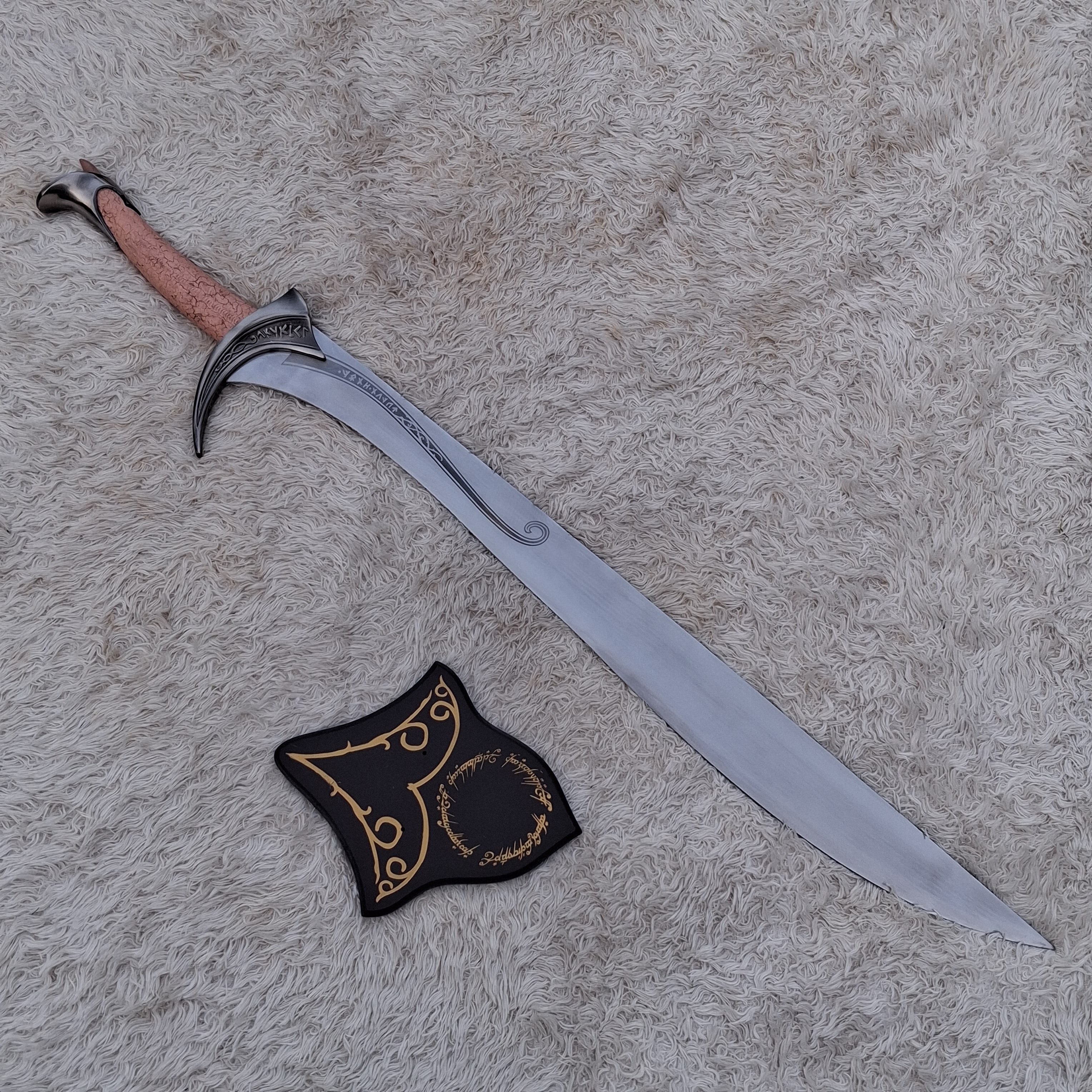 Orcrist Sword of Thorin Oakenshield Replica – High Carbon Steel Fantasy Collectible with Display Plaque