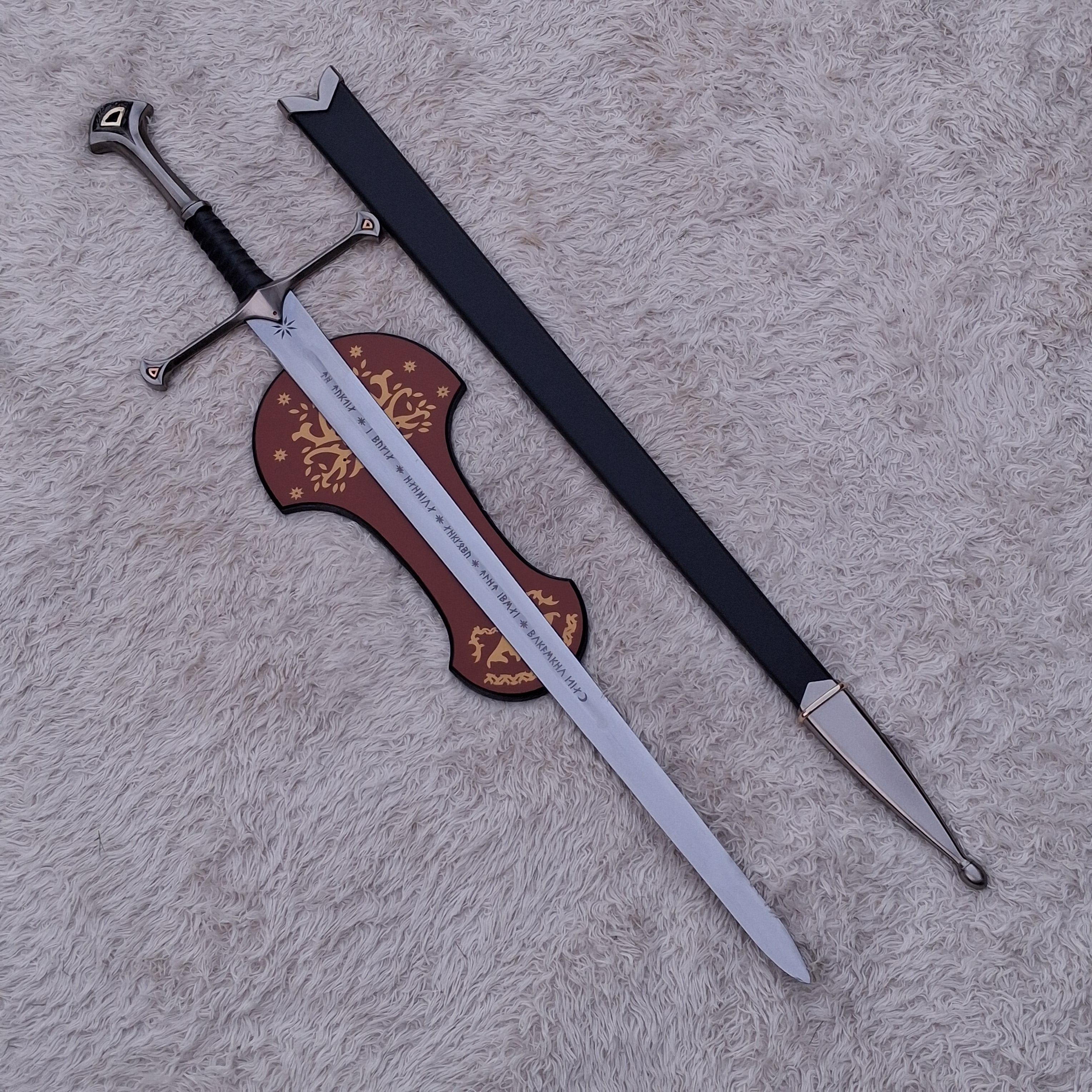 Anduril Sword Replica – Handmade Fantasy King Sword with Display Plaque | Full Size Collectible
